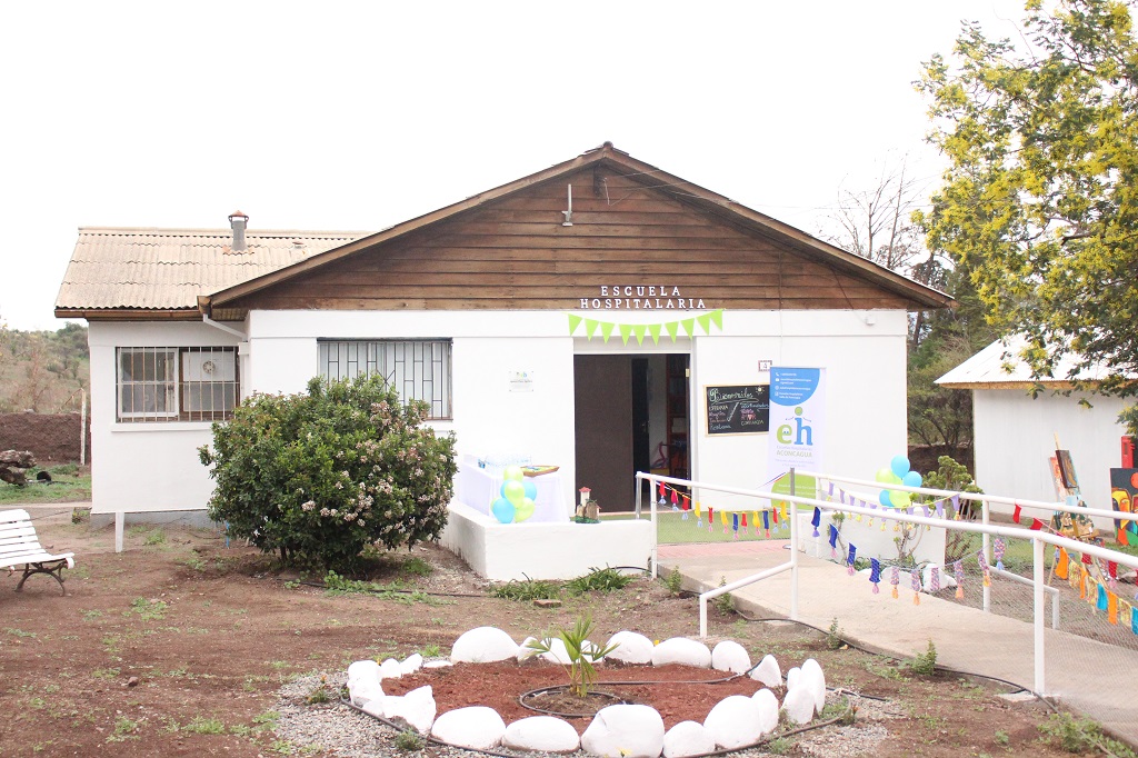 INAUGURACION ESCUELA HOSPITALARIA (3).JPG